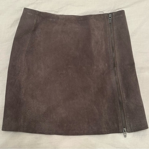 Blank NYC Suede Mini Skirt in High Altitude 27 - Picture 2 of 5